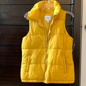 XS Old Navy Yellow/Gold Frost Free Puffer Vest NWT